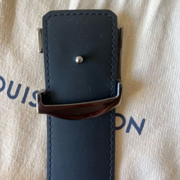 Louis Vuitton Monogram Eclipse Reversible Belt - Picture 5 of 6